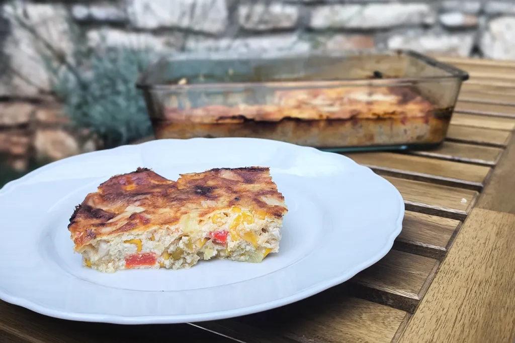 Brezglutenski narastek s piščancem in zelenjavo