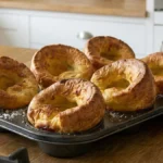 Jorkshirski pudingi v pekaču