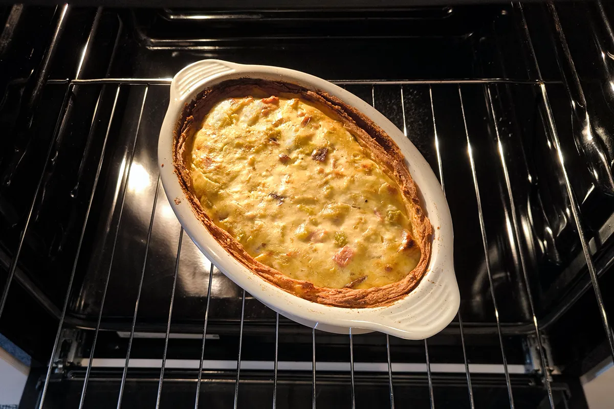 Narastek s šunko, bučkami in jajci